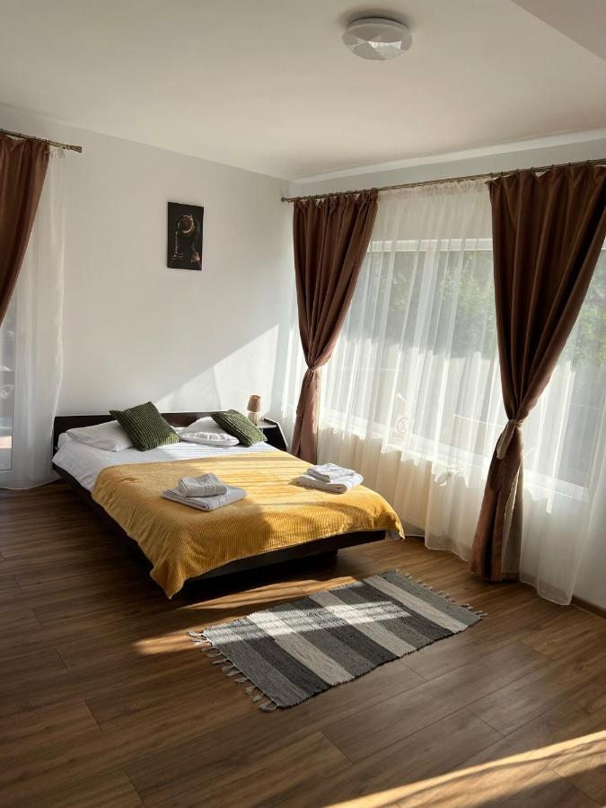 Vila Vibrant Bran  Exterior photo