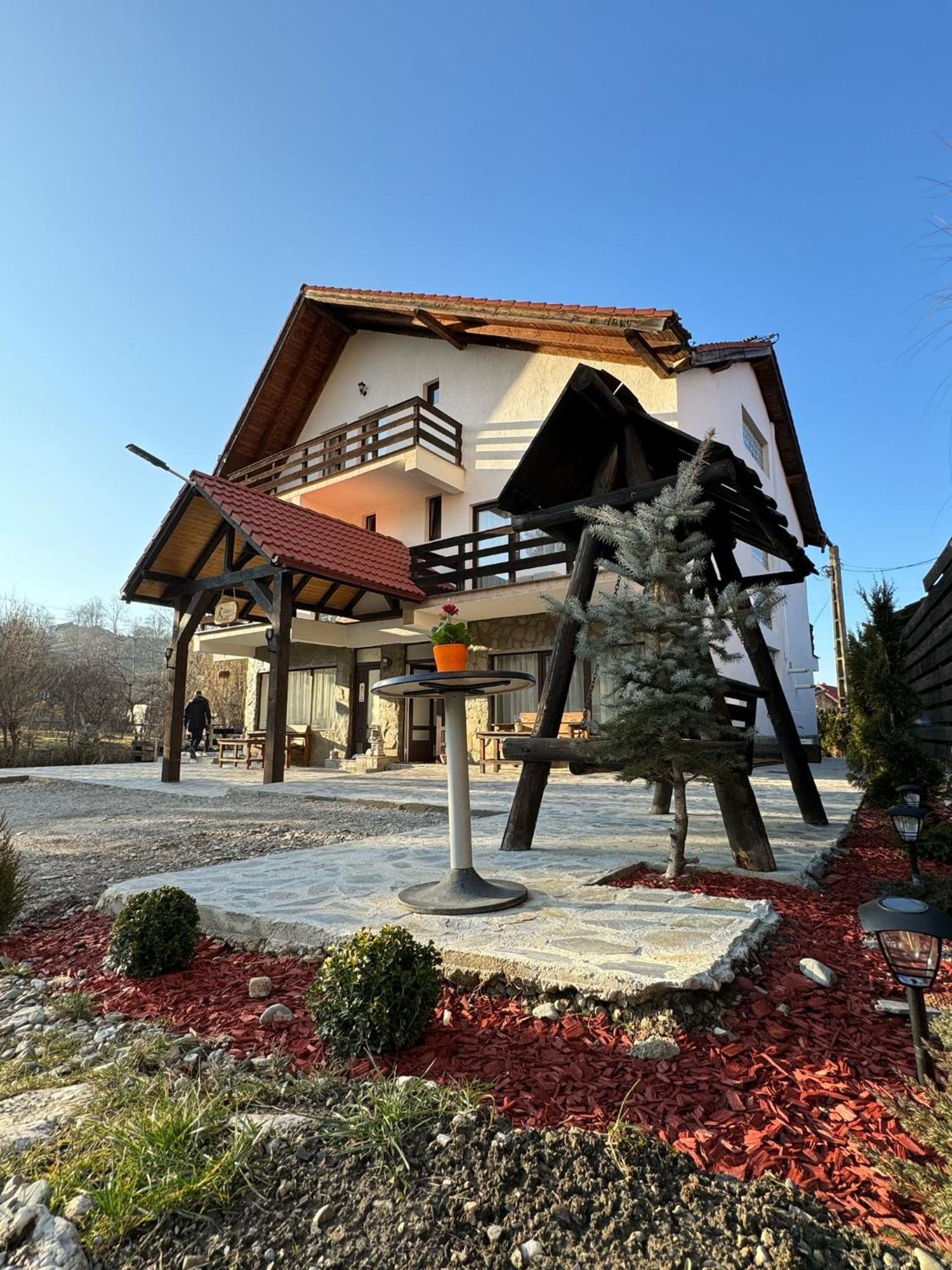 Vila Vibrant Bran  Exterior photo